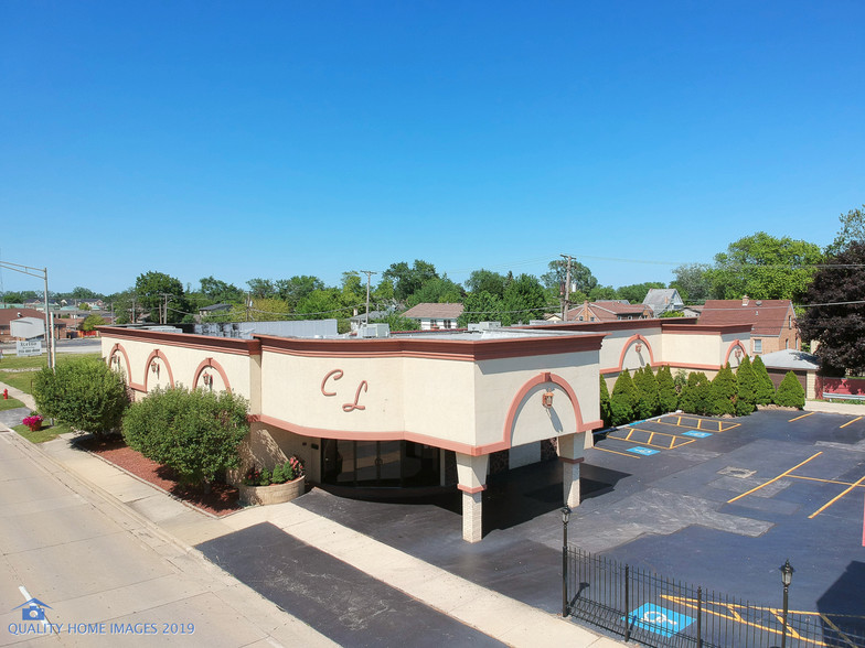 10625 Ridgeland Ave, Chicago Ridge, IL for sale - Primary Photo - Image 1 of 24