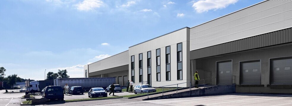Industrial in Corbas for lease - Building Photo - Image 1 of 12