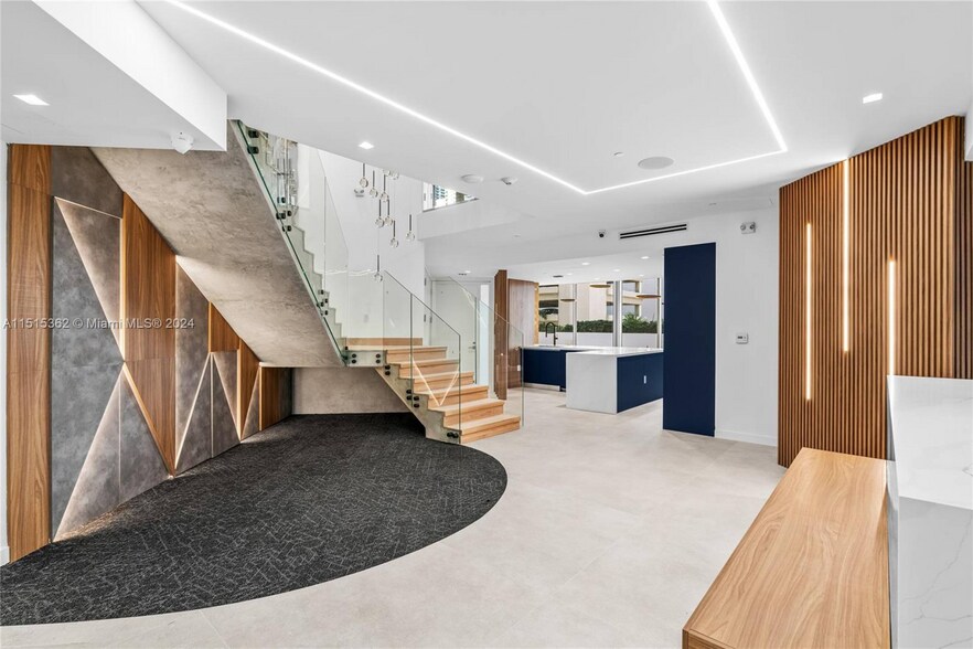 1300 Brickell Bay Dr, Miami, FL à vendre - Photo intérieure - Image 3 de 17