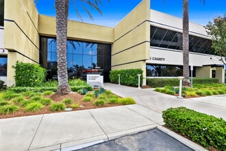 17701 Cowan, Irvine, CA à louer Photo intérieure- Image 2 de 13