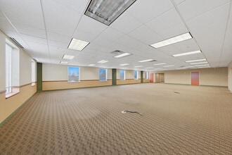 8930 Waukegan Rd, Morton Grove, IL for lease Interior Photo- Image 2 of 24