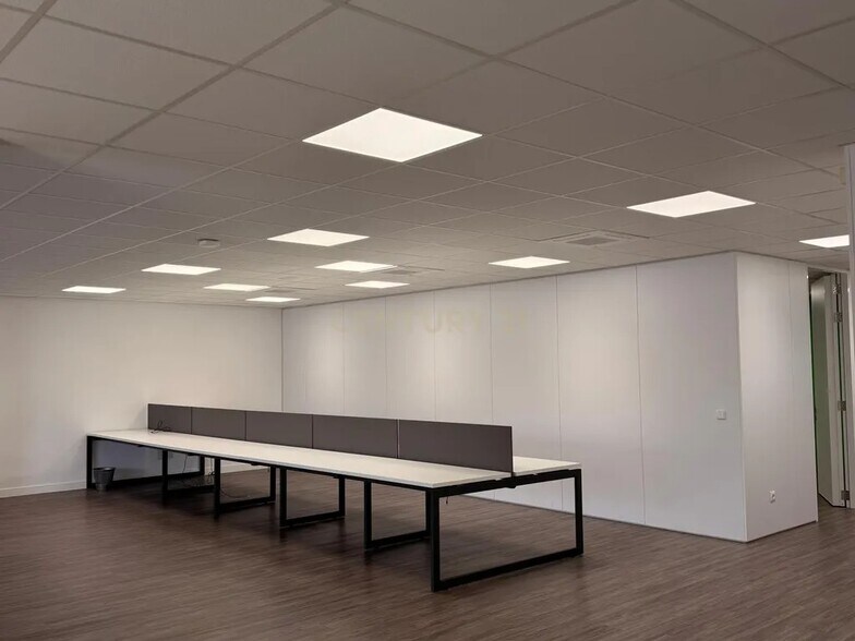 Office in Las Rozas de Madrid, Madrid for lease - Interior Photo - Image 2 of 4