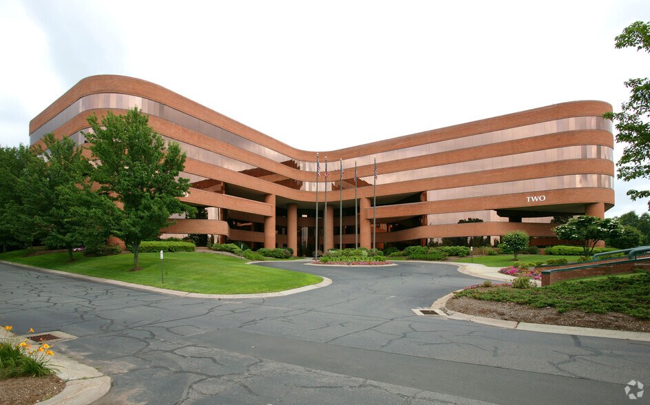 628 Hebron Ave, Glastonbury, CT for lease - Building Photo - Image 2 of 12