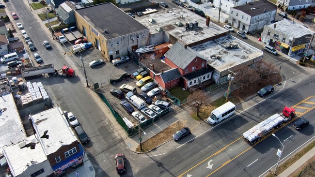 Plus de détails pour 351 Hempstead Tpke, Elmont, NY - Terrain à vendre