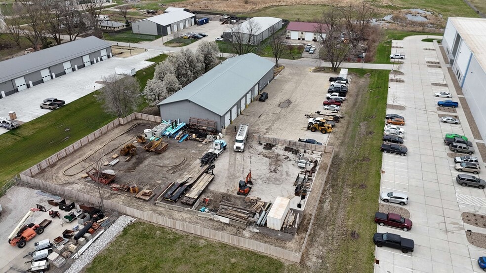 773 NE 47th Pl, Des Moines, IA for sale - Building Photo - Image 2 of 8