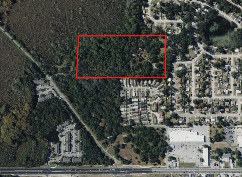 Hampton / Cardiff, Leesburg, FL à vendre - Photo du bâtiment - Image 2 de 4