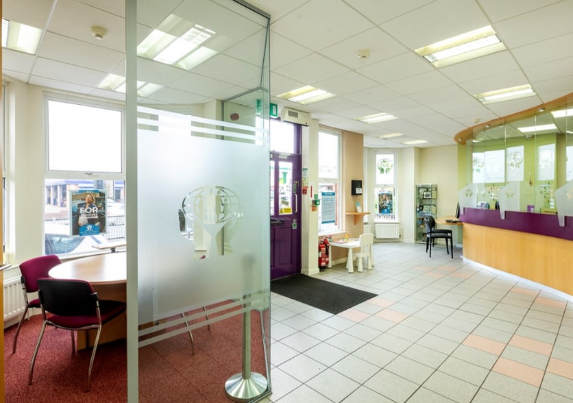 171-173 Upper Newtownards Road, Belfast for sale - Interior Photo - Image 2 of 12