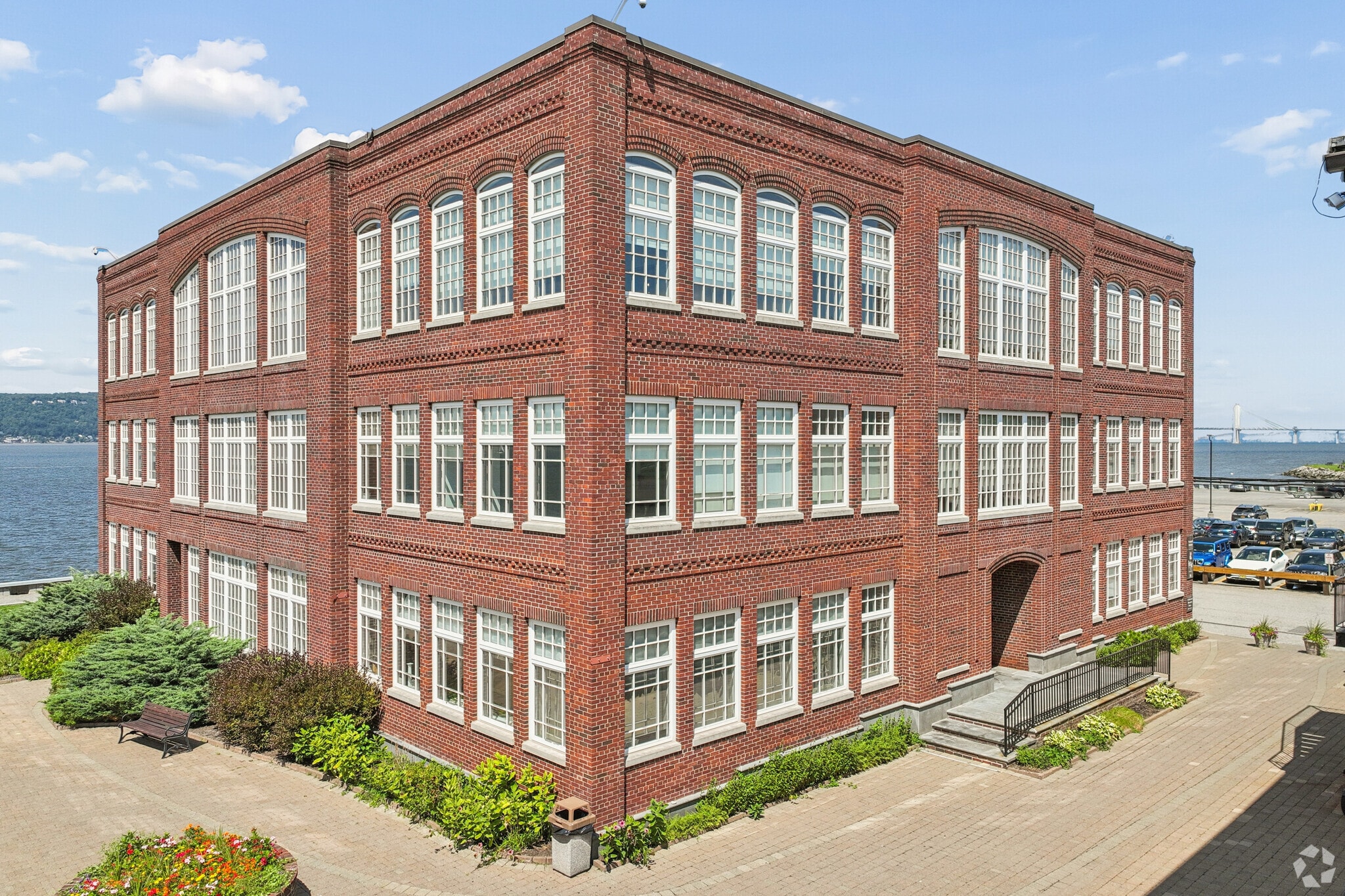 3 W Main St, Irvington, NY for lease Building Photo- Image 1 of 16