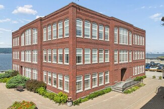 Plus de détails pour 3 W Main St, Irvington, NY - Bureau à louer