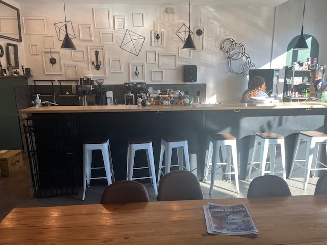 96 Weaverville Rd, Woodfin, NC for lease - Interior Photo - Image 3 of 6