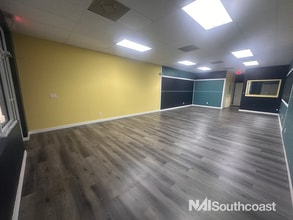 6196-6202 SE Federal Hwy, Stuart, FL à louer Photo intérieure- Image 2 de 9
