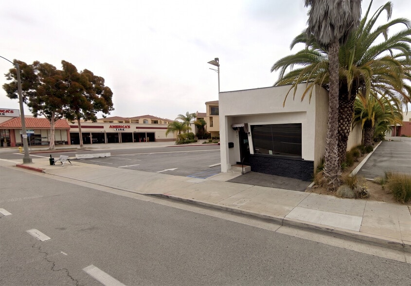 2068 Torrance Blvd, Torrance, CA à vendre - Photo du bâtiment - Image 3 de 5