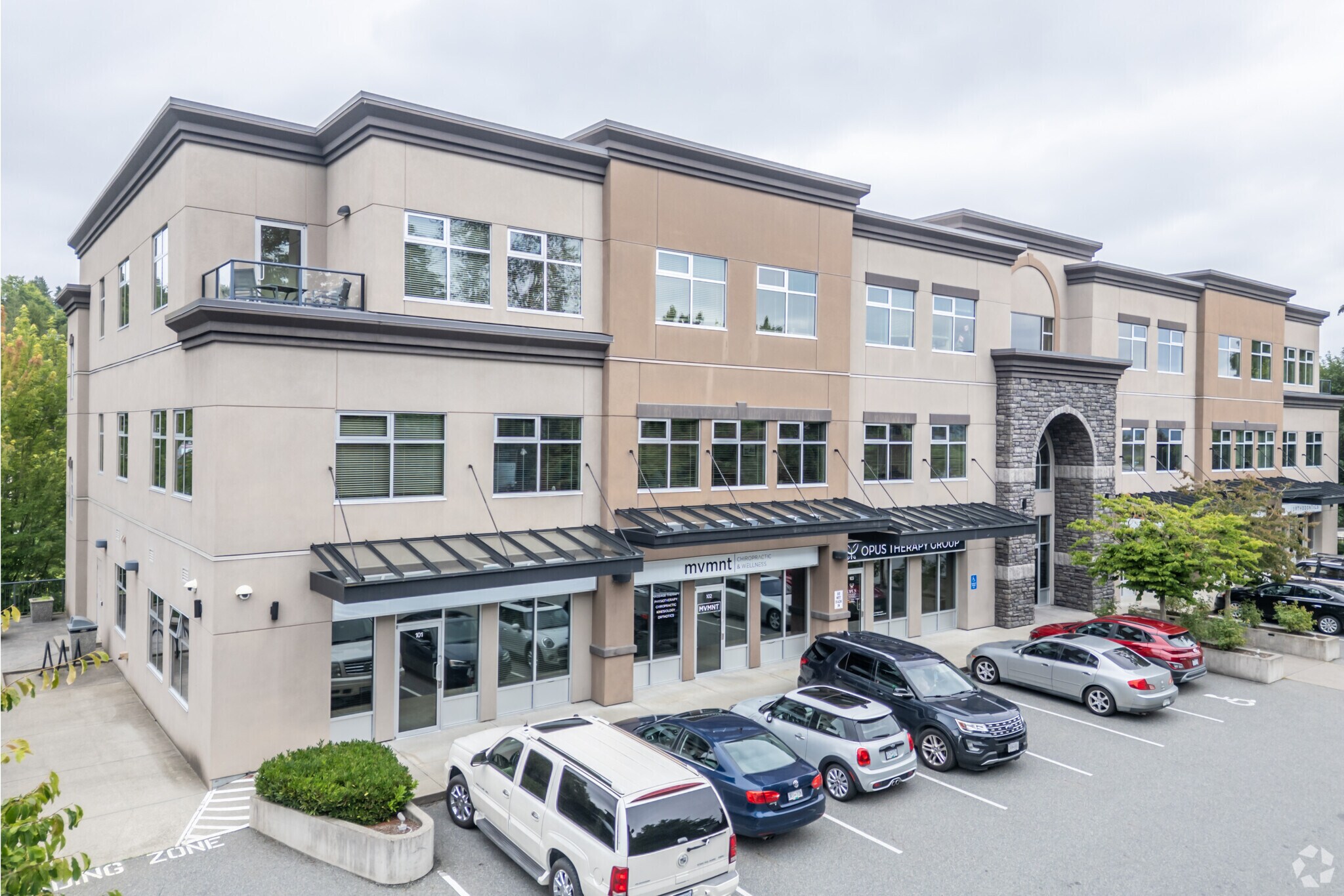 2190 W Railway St, Abbotsford, BC for sale Primary Photo- Image 1 of 4