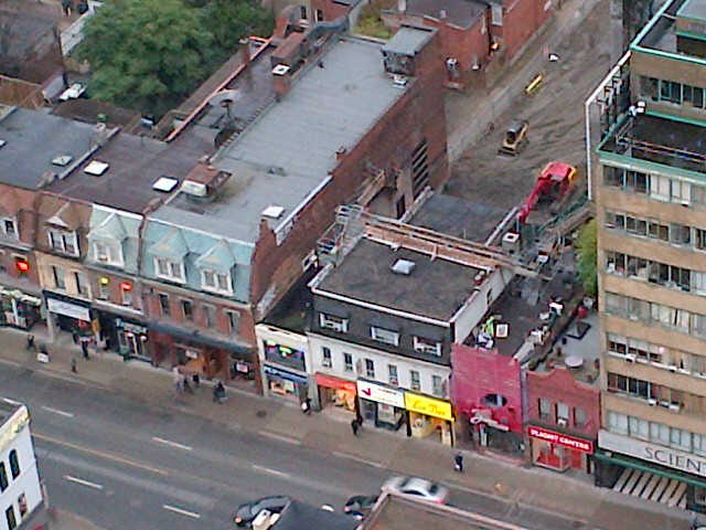 680 Yonge St, Toronto, ON for lease - Aerial - Image 2 of 3