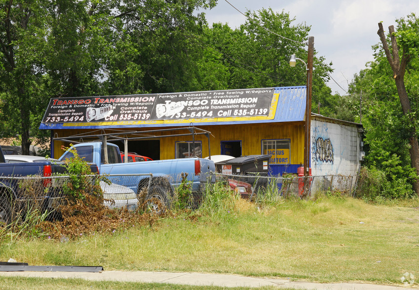 741 Division Ave, San Antonio, TX for sale - Building Photo - Image 2 of 2