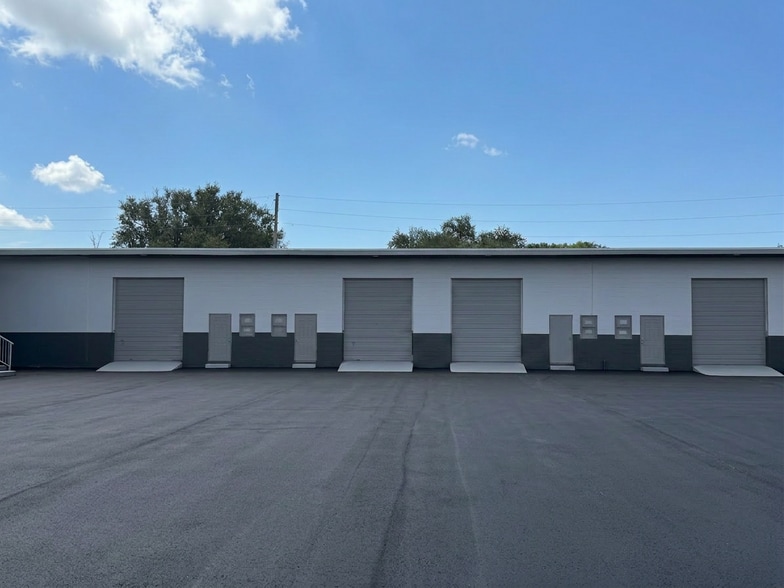 4926 Old Winter Garden Rd, Orlando, FL for lease - Building Photo - Image 3 of 5