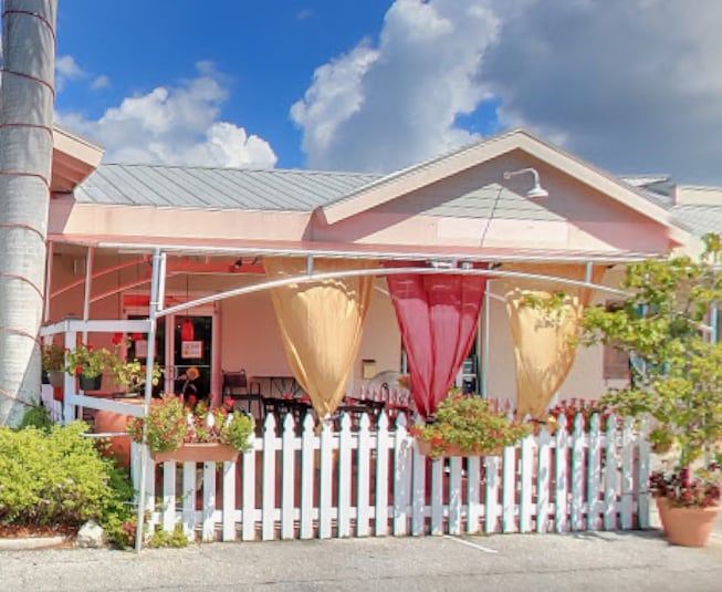 5319 Gulf Dr, Holmes Beach, FL à louer Photo du bâtiment- Image 1 de 2