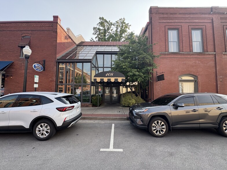 108-403 4th Ave S, Franklin, TN for lease - Building Photo - Image 2 of 15