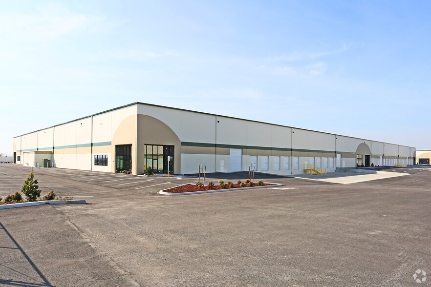 4485 S Minnewawa Ave, Fresno, CA à louer - Photo du bâtiment - Image 3 de 7