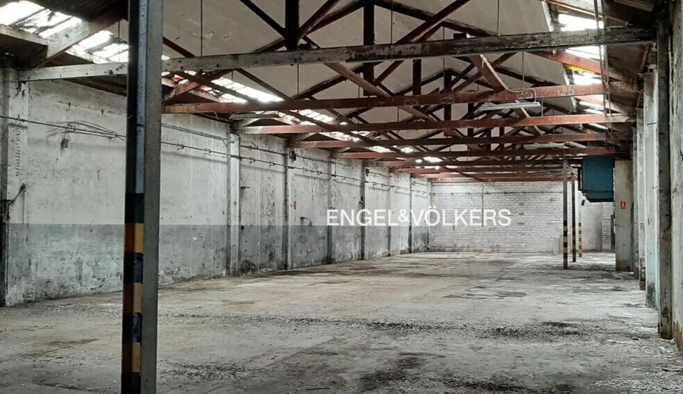 Industrial in Sabadell, Barcelona for lease - Primary Photo - Image 1 of 5