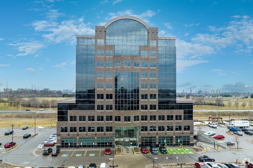 2680 Skymark Ave, Mississauga, ON à louer - Photo du bâtiment - Image 3 de 6
