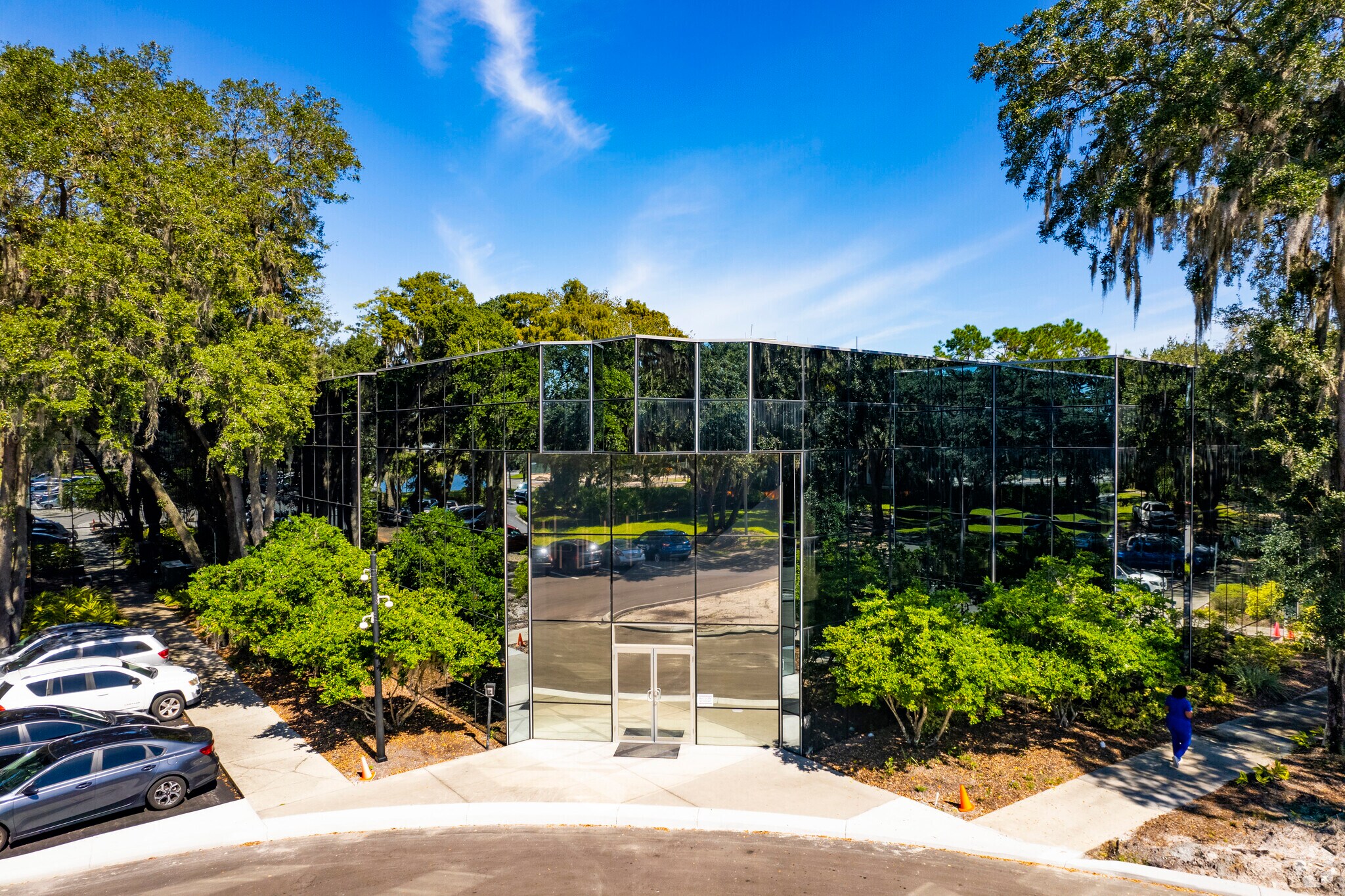 3812 Coconut Palm Dr, Tampa, FL à louer Photo principale- Image 1 de 10