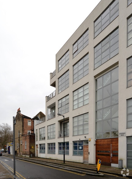 1 Bethwin Rd, Londres à vendre - Photo du bâtiment - Image 2 de 3