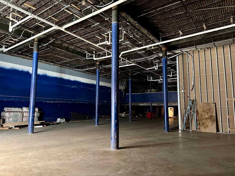 309 E Main St, Johnson City, TN à vendre - Photo du bâtiment - Image 2 de 11