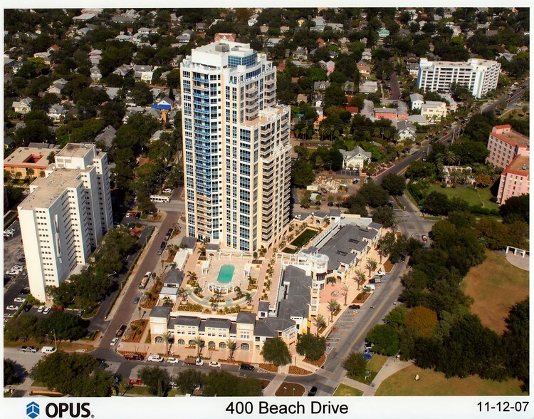 400 Beach Dr NE, Saint Petersburg, FL à louer - Photo principale - Image 2 de 5