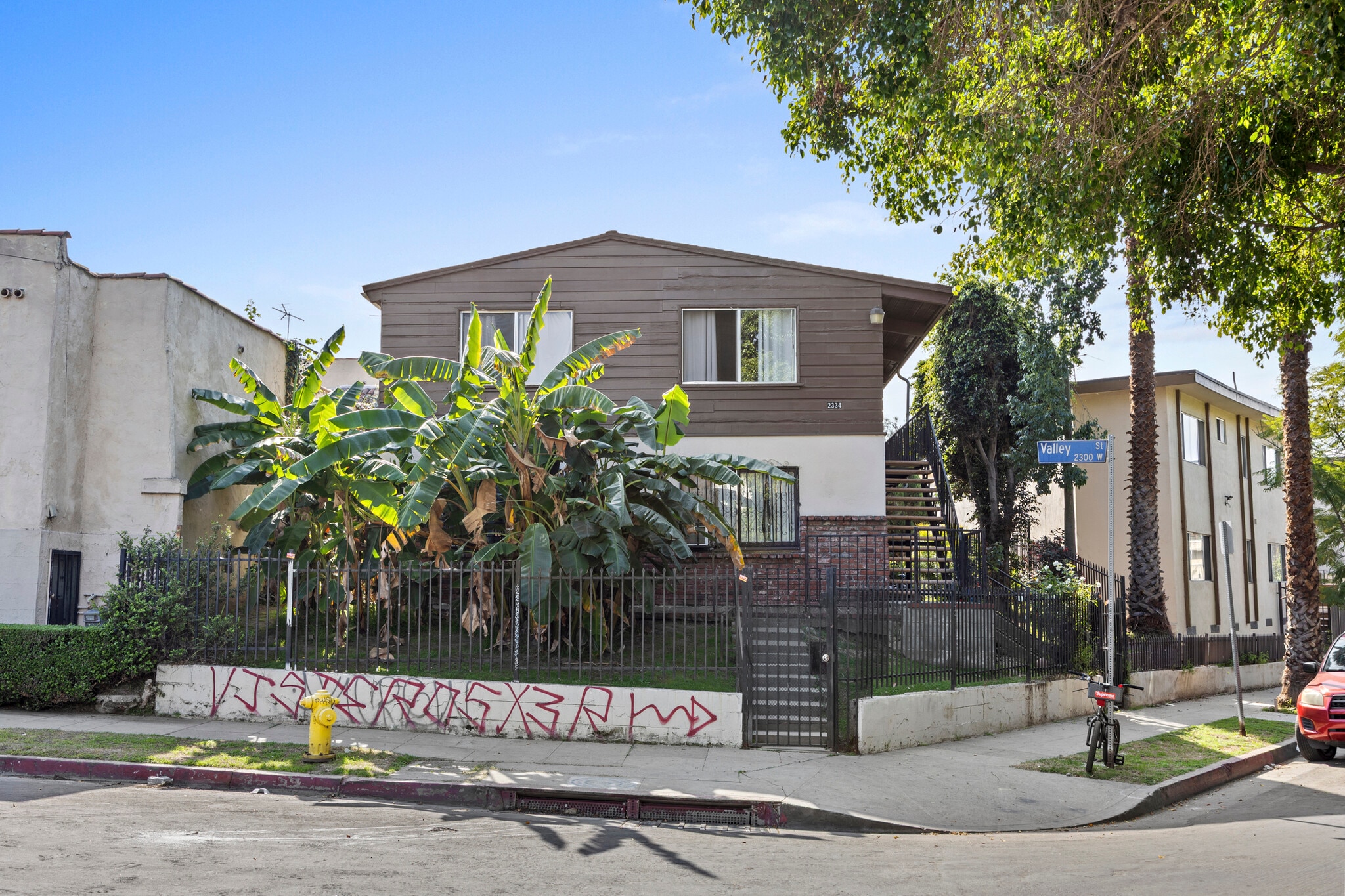 2334 Valley St, Los Angeles, CA for sale Primary Photo- Image 1 of 11