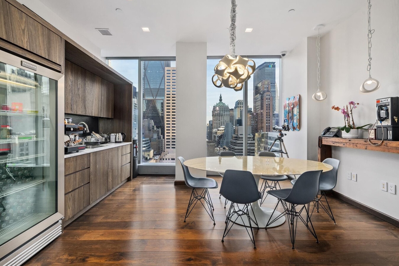 50 W 47th St, New York, NY 10036 - Unit 1808 -  - Interior Photo - Image 1 of 16