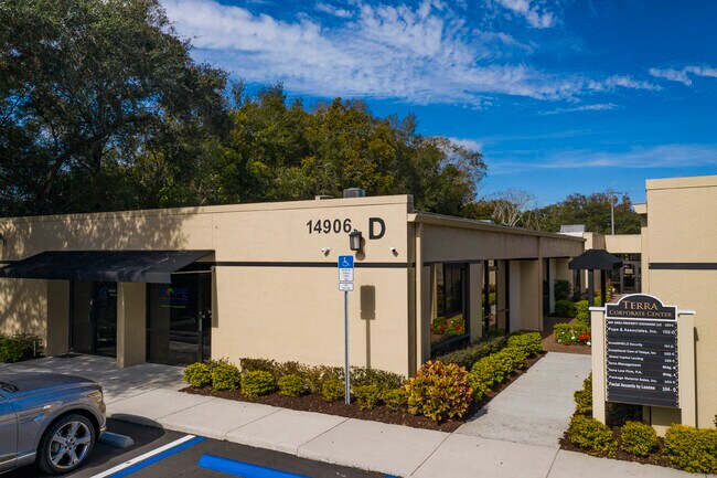 Plus de détails pour 14902 Winding Creek Ct, Tampa, FL - Bureau à louer