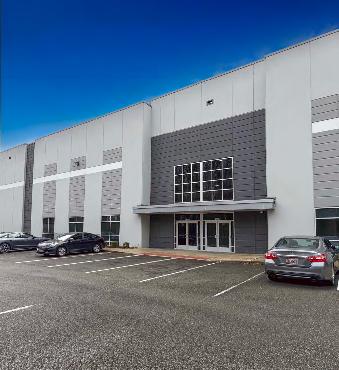 14450-14580 Foltz Pky, Strongsville, OH for lease Building Photo- Image 1 of 11