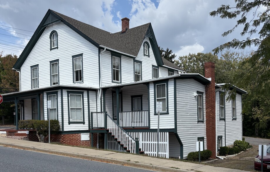 19401 Walter Johnson Rd, Germantown, MD for sale - Building Photo - Image 2 of 9
