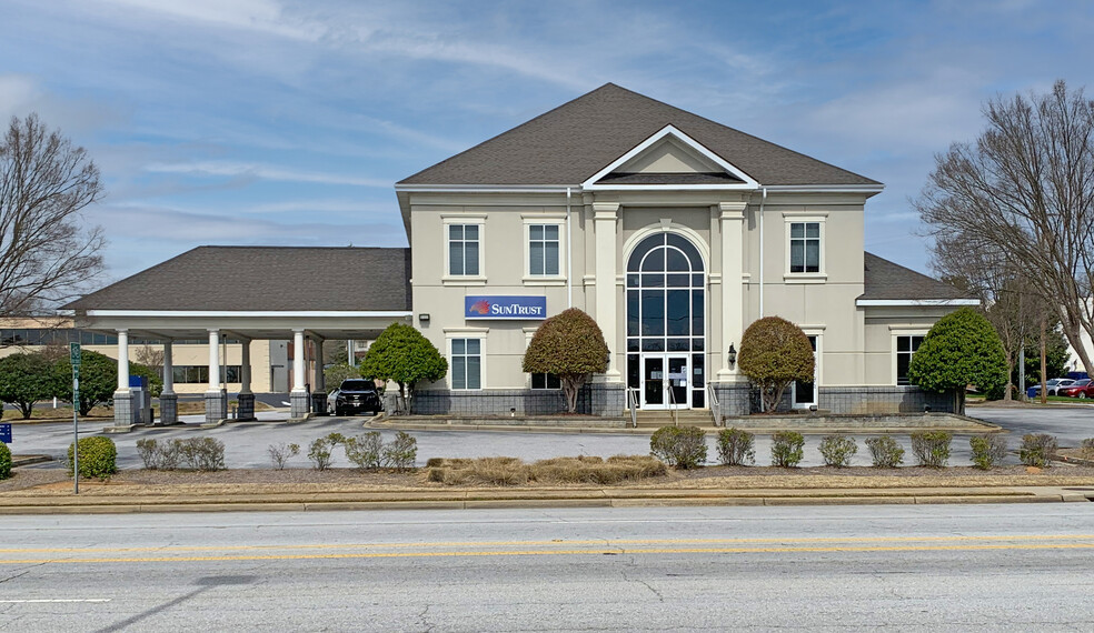 350 E Henry St, Spartanburg, SC for lease - Building Photo - Image 1 of 3