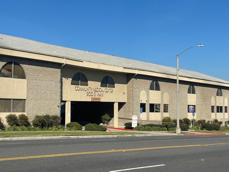 900 S Main St, Corona, CA for lease - Building Photo - Image 1 of 15