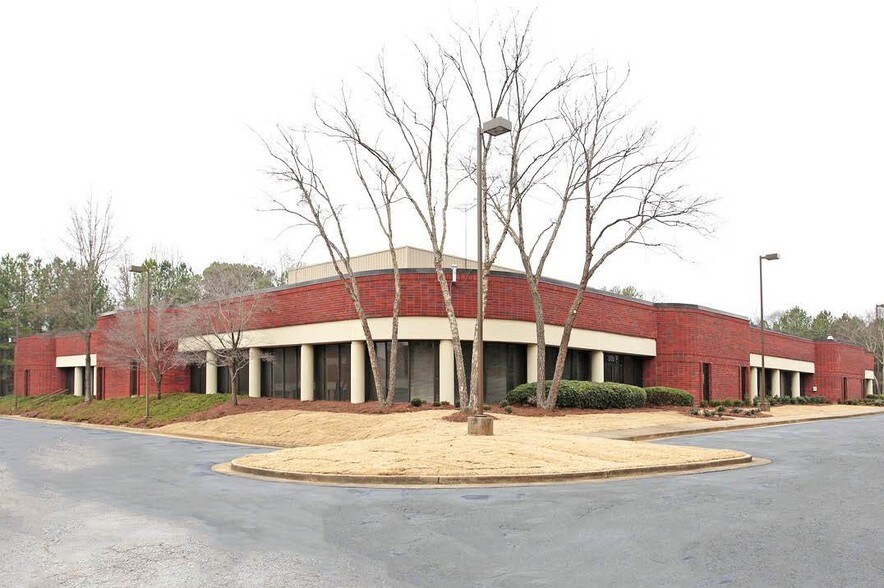 5700 Highlands Pky SE, Smyrna, GA à vendre - Photo du bâtiment - Image 3 de 71