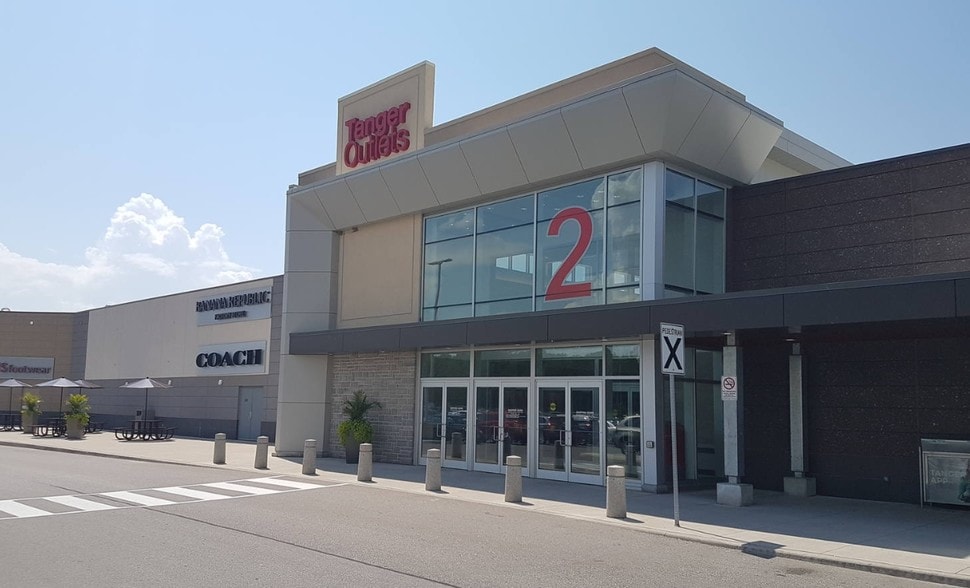 3311 County Rd 89, Innisfil, ON à louer - Photo du bâtiment - Image 3 de 5