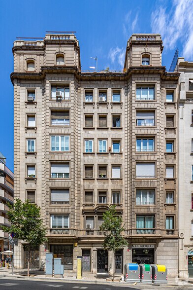 Carrer de Balmes, 260, Barcelone, Barcelona à louer - Photo du bâtiment - Image 3 de 3