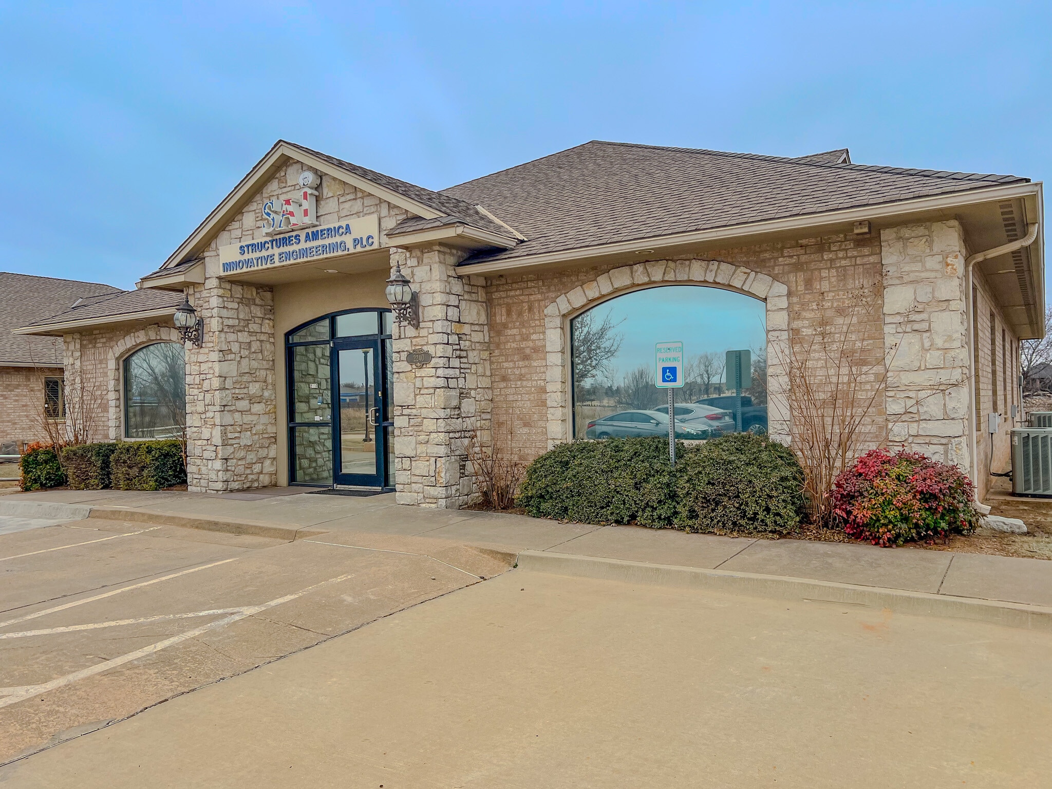 2240 NW 164th St, Edmond, OK for lease Interior Photo- Image 1 of 9