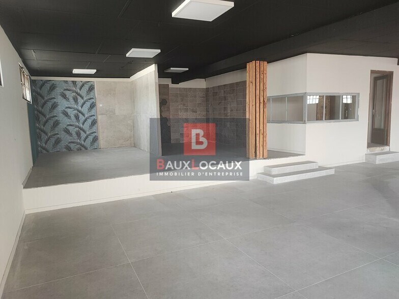 Office in Lambesc for lease - Interior Photo - Image 3 of 8