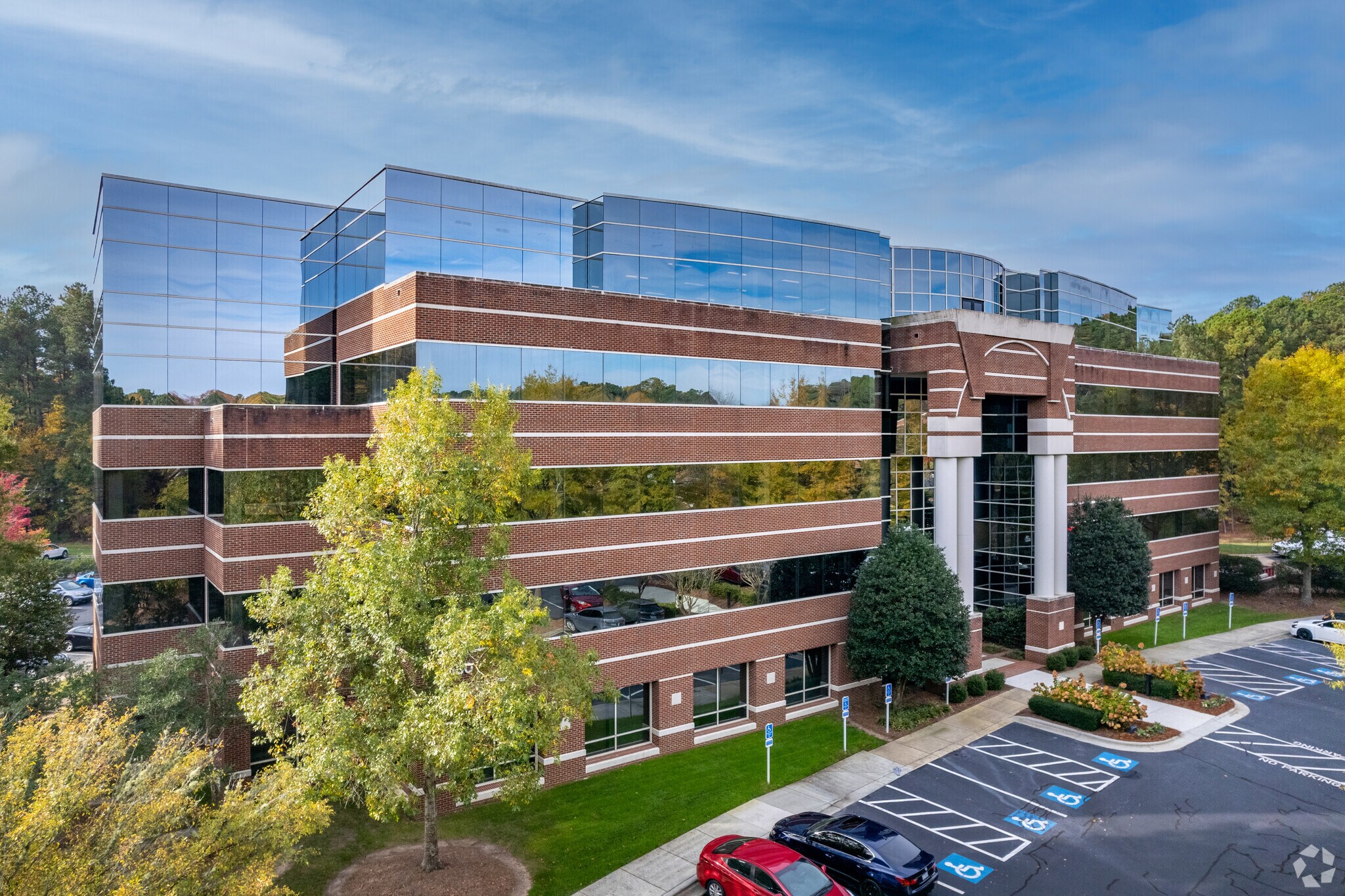 6330 Quadrangle Dr, Chapel Hill, NC for lease Primary Photo- Image 1 of 8