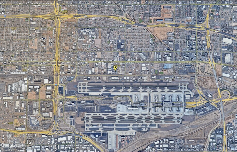 30th Street and E Madison st, Phoenix, AZ à louer - Photo principale - Image 1 de 2