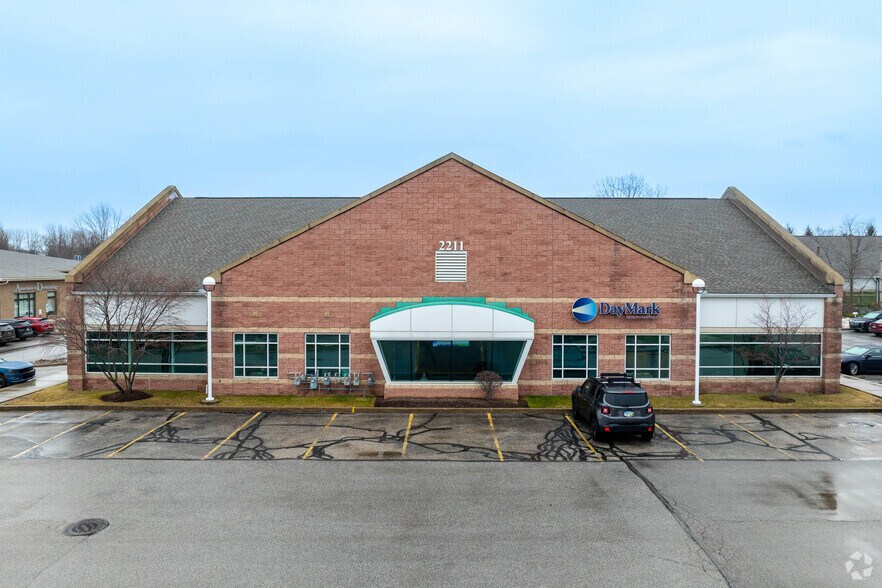 2211 Crocker Rd, Westlake, OH à vendre - Photo du bâtiment - Image 2 de 5