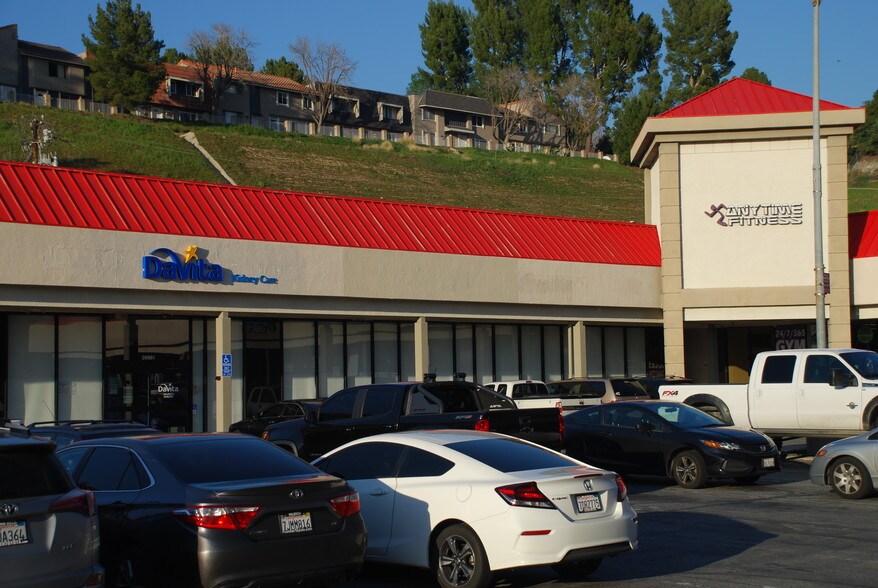 26801-26892 Bouquet Cyn, Santa Clarita, CA à louer - Photo du bâtiment - Image 3 de 8