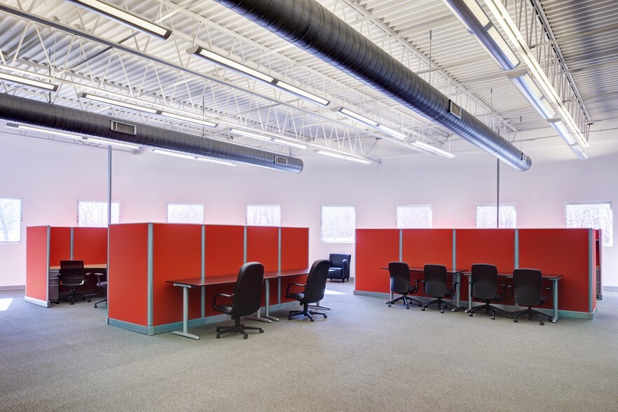 104 Windsor Center Dr, East Windsor, NJ à louer - Photo intérieure - Image 2 de 8