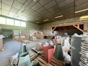 Flex in Lentilly for lease Interior Photo- Image 2 of 5