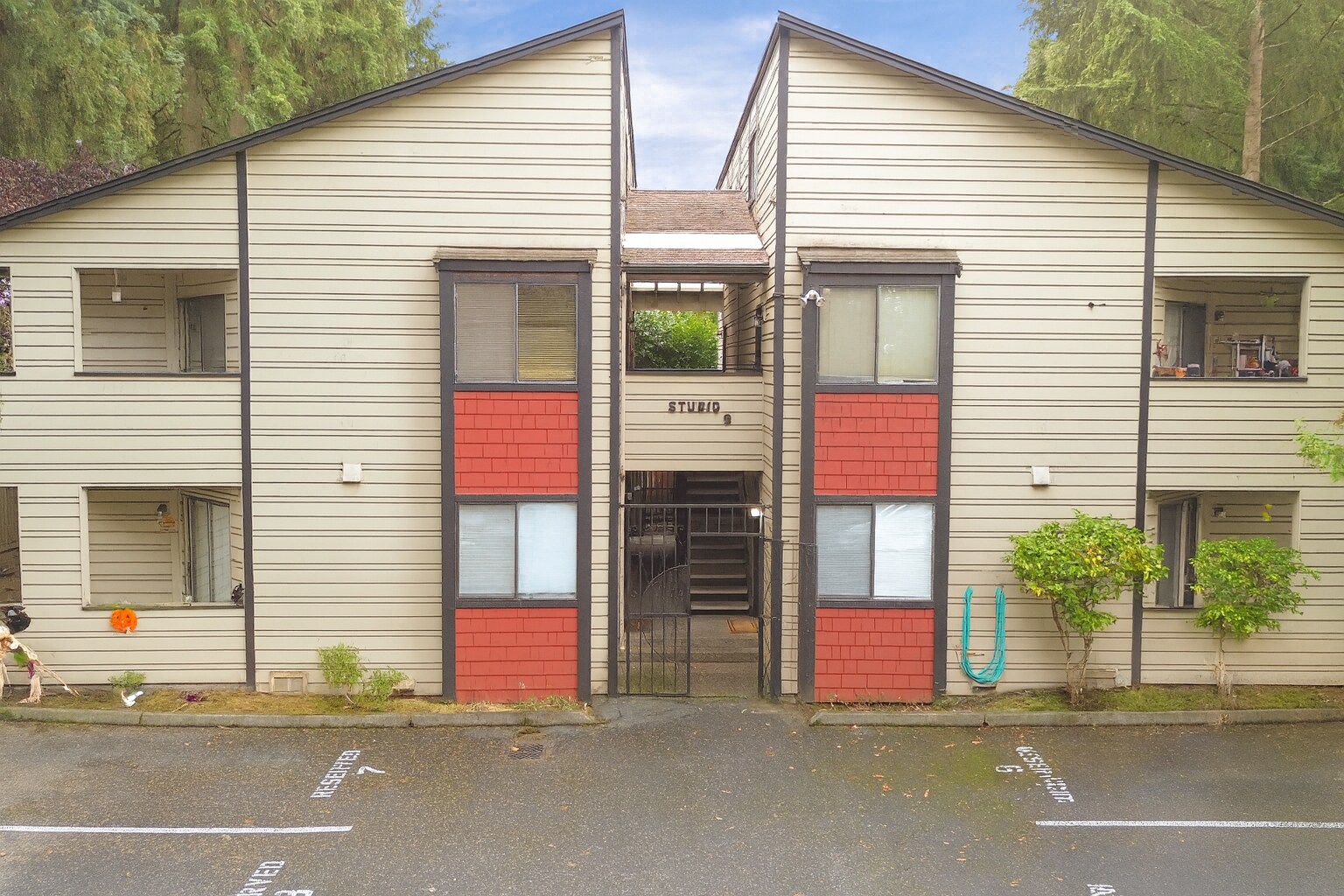 12607 NE 119th St, Kirkland, WA à vendre Photo du bâtiment- Image 1 de 14