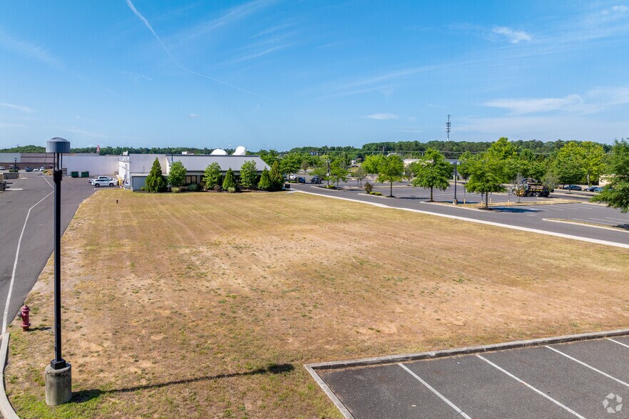 160 Route 73, Voorhees, NJ à vendre - Photo du bâtiment - Image 3 de 12