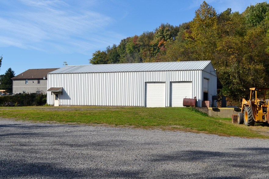 201 Prosource Ln, Volant, PA à vendre - Photo du bâtiment - Image 3 de 6